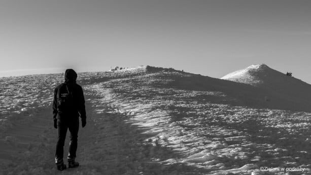 Spacer grzbietem Połoniny Wetlińskiej. Śnieg, wiatr i rozległe widoki pozwolił poczuć prawdziwie górski klimat.